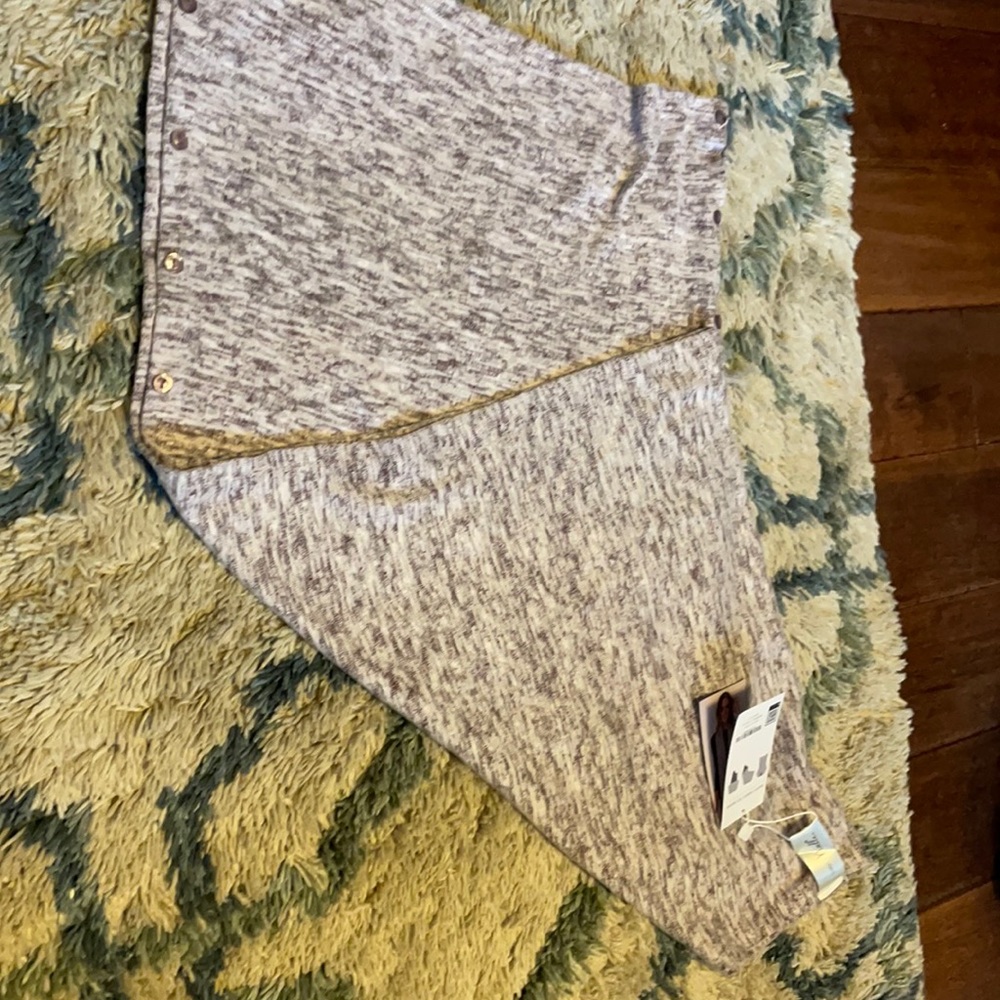 Simply Noelle scarf / wrap / shawl